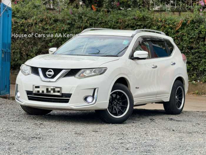 2016 NISSAN X-TRAIL