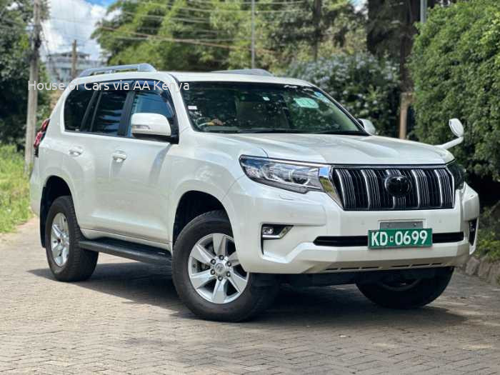 2017 TOYOTA LANDCRUISER