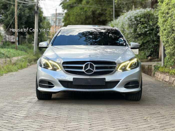 2014 MERCEDES BENZ E200