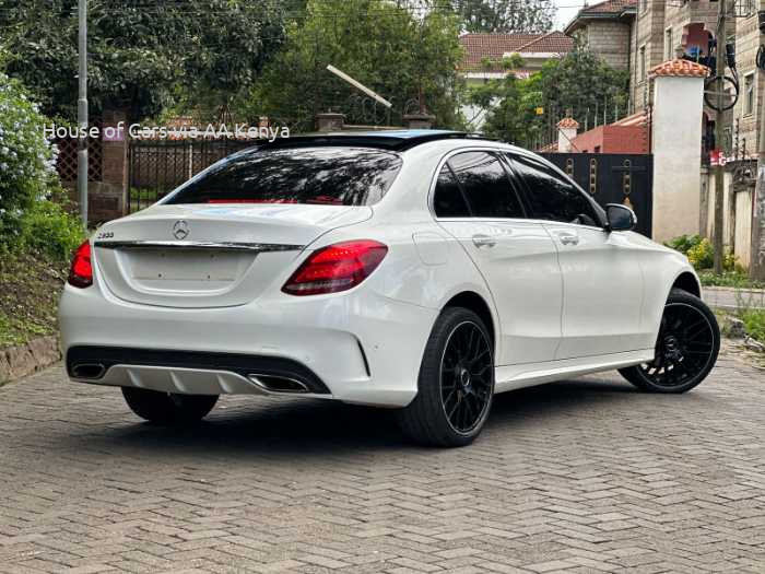 2015 MERCEDES BENZ C 200