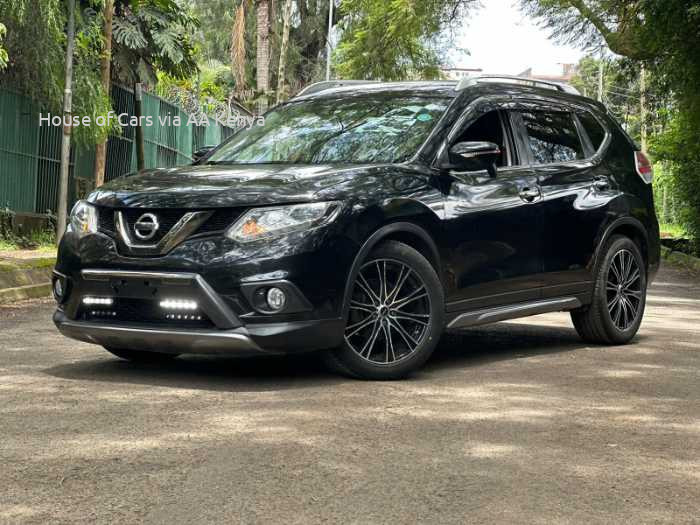 2016 NISSAN X-TRAIL