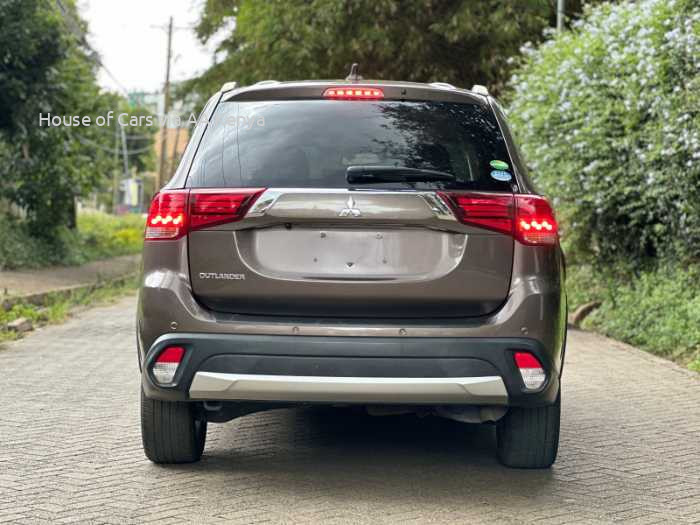 2018 MITSUBISHI OUTLANDER