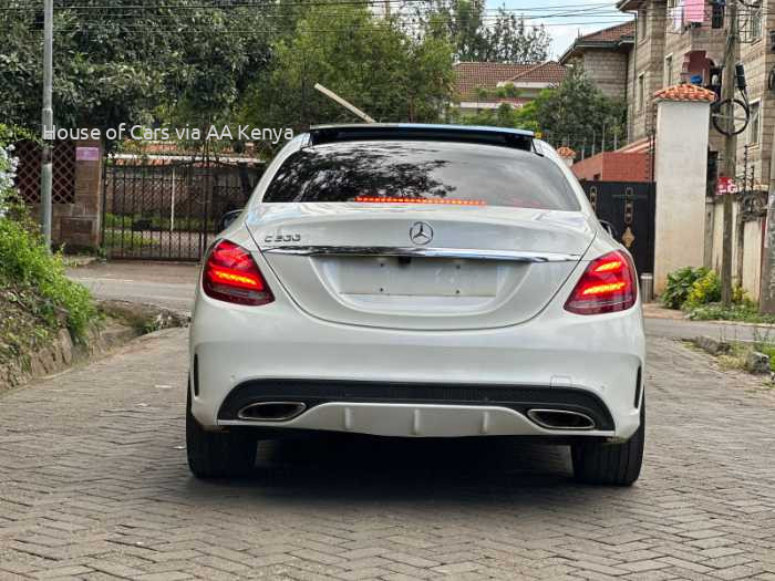 2015 MERCEDES BENZ C 200