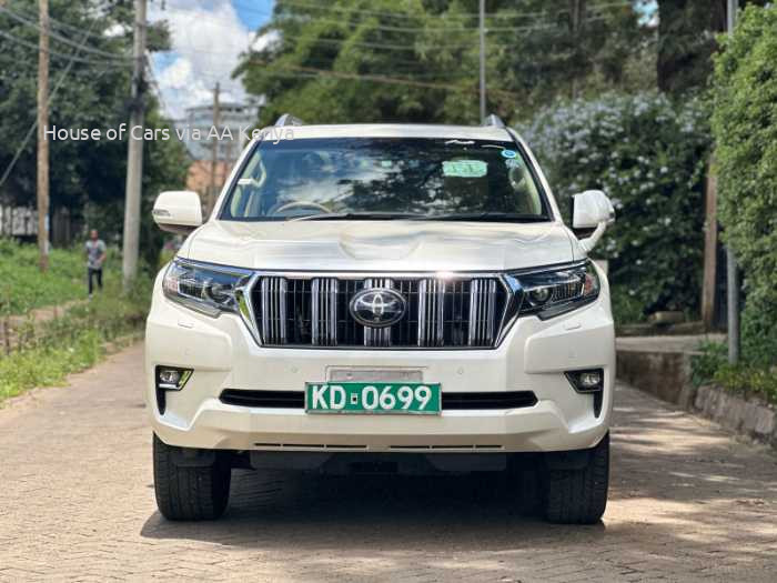 2017 TOYOTA LANDCRUISER