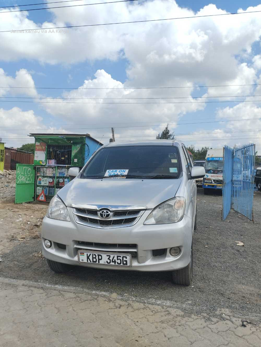 2005 TOYOTA AVANZA