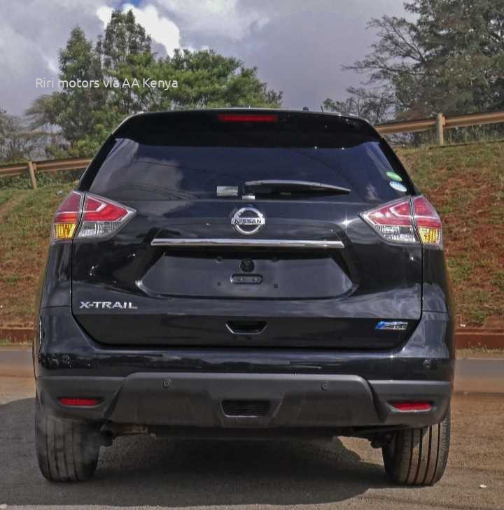 2016 NISSAN X-TRAIL