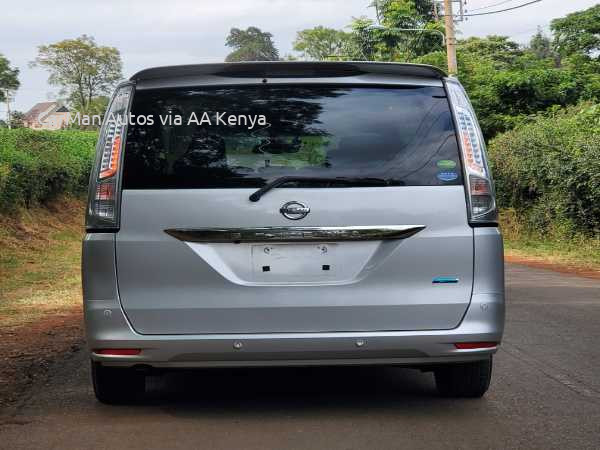 2016 NISSAN SERENA